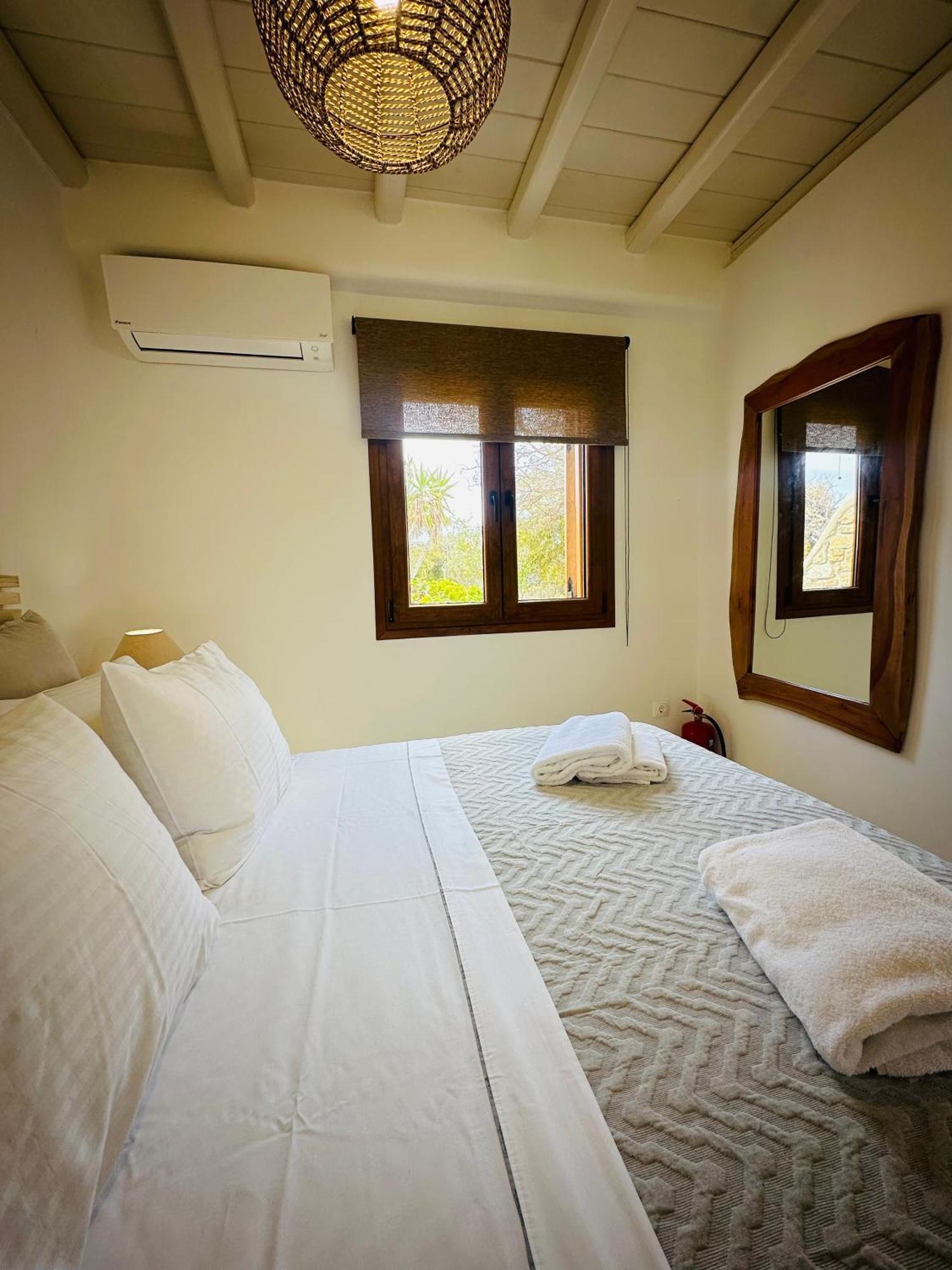 Divers House Agrari  Esterno foto