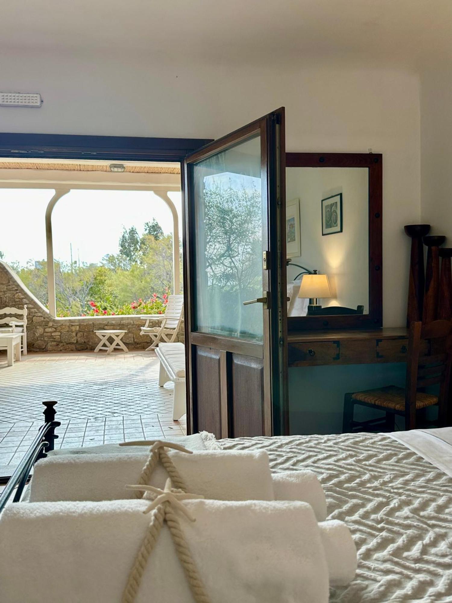 Divers House Agrari  Esterno foto